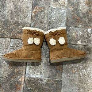 Cute warm little girl size 12 Arizona brown boots